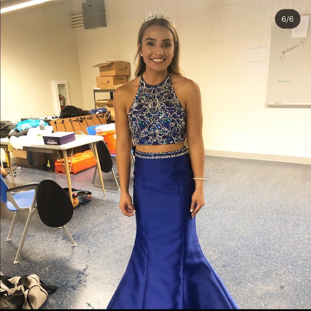 Only Worn Once For Not Even A Hour! - image 4